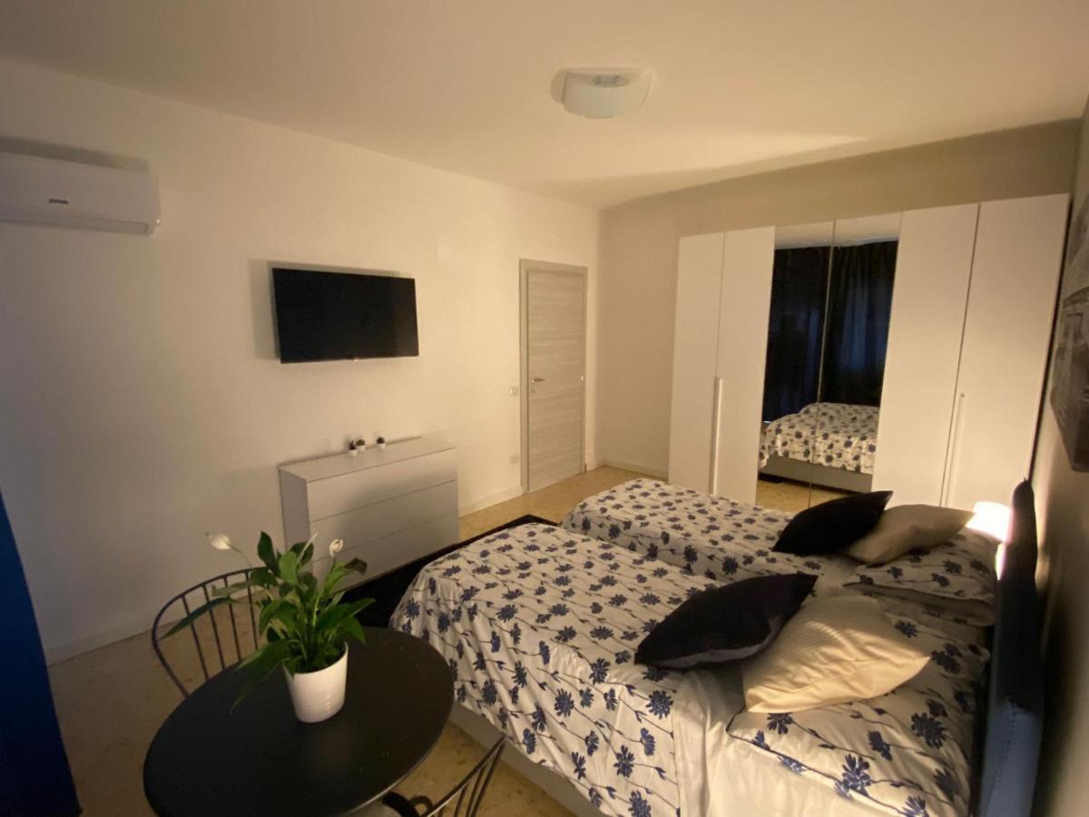 Hotel Ytha Housse Roma Centro Esterno foto